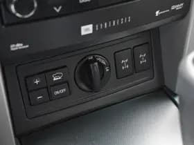 Toyota Land Cruiser 3.0 D-4D-F Executive thumbnail 15