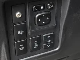 Toyota Land Cruiser 3.0 D-4D-F Executive thumbnail 6