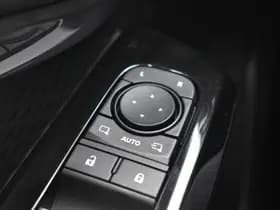 Toyota Urban Cruiser Dynamic 61 Kwh Automaat 174Pk thumbnail 16