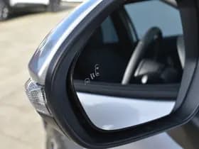 Toyota Yaris Cross 1.5 Hybrid 115 Dynamic Automaat 116Pk thumbnail 16