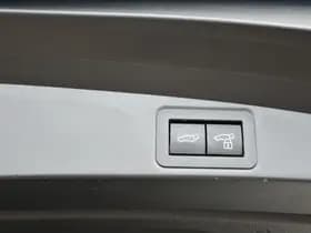 Toyota Corolla Touring Sports Hybrid 140 Dynamic + Automaat 140Pk thumbnail 18