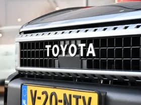 Toyota Land Cruiser 2.8 D-4D Standard Roof Window Van First Edition Limited Automaat 206Pk thumbnail 13