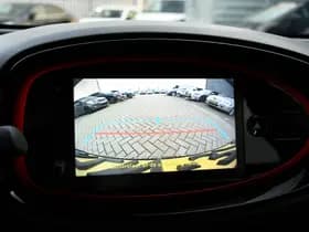 Toyota Aygo X 1.0 VVT-i S-CVT Undercover Jun Takahashi Limited Automaat 72pk thumbnail 12