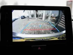 Toyota Yaris 1.5 Hybrid 115 Dynamic Limited 116Pk Automaat thumbnail 9