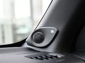 Toyota Urban Cruiser Executive 61 Kwh Automaat 174Pk thumbnail 4