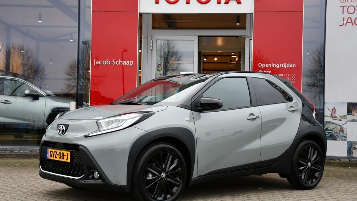 Toyota Aygo X 1.0 Vvt-I Mt Premium 72Pk — foto 1