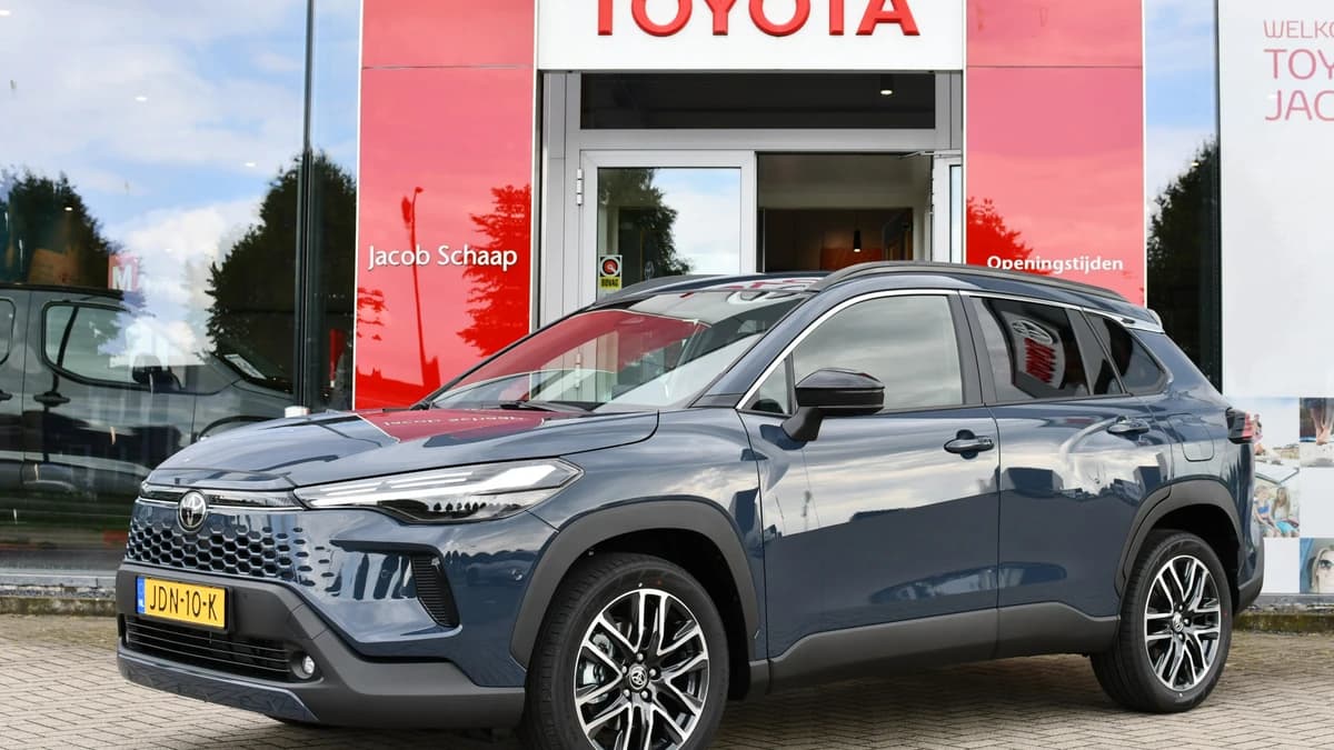 Toyota Corolla Cross Hybrid 180 Executive Automaat 180Pk — foto 1