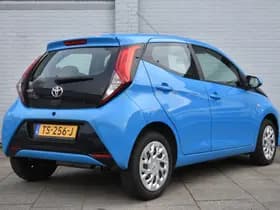 Toyota Aygo 1.0 VVT-i x-play Handgeschakeld 72pk thumbnail 5