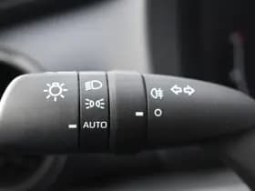 Toyota C-HR 1.8 Hybrid 140 Active Automaat 140pk thumbnail 12