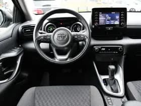 Toyota Yaris 1.5 Hybrid Dynamic Automaat 116pk thumbnail 2
