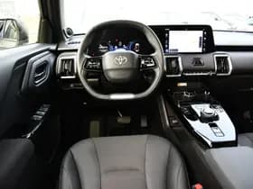 Toyota Urban Cruiser Executive 61 kWh Automaat 174pk