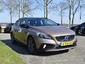 Volvo V40 Cross Country T4 180PK Automaat Summum thumbnail 2