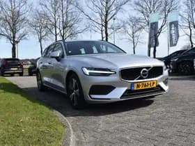 Volvo V60 B3 177PK Automaat Momentum Advantage thumbnail 2