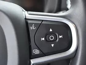 Volvo V60 B3 177PK Automaat Momentum Advantage thumbnail 24