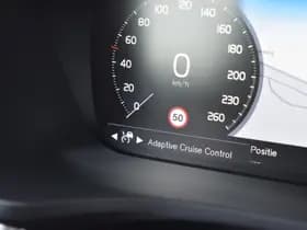 Volvo V60 B3 177PK Automaat Momentum Advantage thumbnail 30