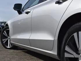 Volvo V60 B3 177PK Automaat Momentum Advantage thumbnail 10