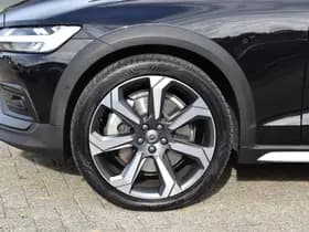 Volvo V60 Cross Country B5 265PK Automaat AWD Pro thumbnail 6