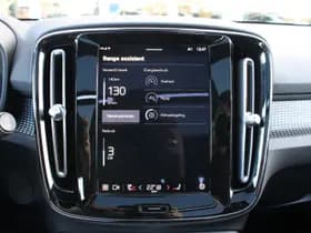 Volvo XC40 Recharge P8 AWD R-Design thumbnail 41