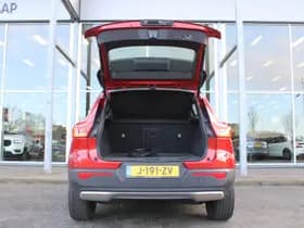 Volvo XC40 Recharge P8 AWD R-Design thumbnail 6