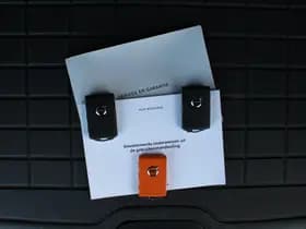 Volvo XC40 Recharge P8 AWD R-Design thumbnail 8