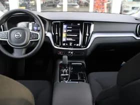 Volvo V60 T6 Plug-in hybrid AWD Essential Bright thumbnail 39