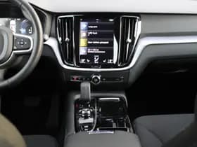 Volvo V60 T6 Plug-in hybrid AWD Essential Bright thumbnail 40