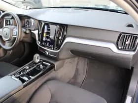 Volvo V60 T6 Plug-in hybrid AWD Essential Bright thumbnail 52