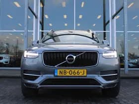 Volvo XC90 T8 Twin Engine AWD Momentum thumbnail 4