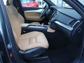 Volvo XC90 T8 Twin Engine AWD Momentum thumbnail 42