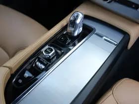 Volvo XC90 T8 Twin Engine AWD Momentum thumbnail 43