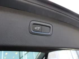 Volvo XC90 T8 Twin Engine AWD Momentum thumbnail 8