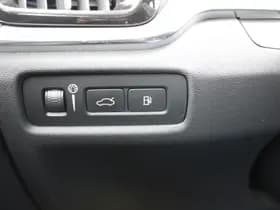 Volvo V60 T6 Recharge AWD R-Design thumbnail 22