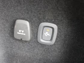 Volvo V60 T6 Recharge AWD R-Design thumbnail 9