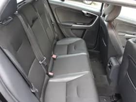 Volvo V60 T3 Momentum thumbnail 37