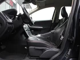 Volvo XC60 3.0 6 Cilinder! T6 AWD Momentum Youngtimer thumbnail 12