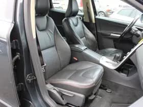 Volvo XC60 3.0 6 Cilinder! T6 AWD Momentum Youngtimer thumbnail 47