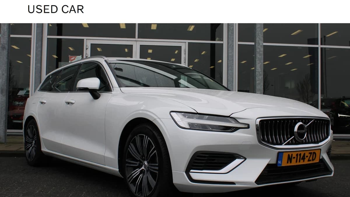 Volvo V60 T8 Recharge AWD Inscription — foto 1