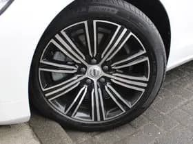 Volvo V60 T8 Recharge AWD Inscription thumbnail 11