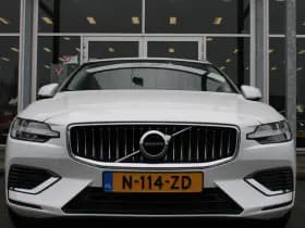 Volvo V60 T8 Recharge AWD Inscription thumbnail 4