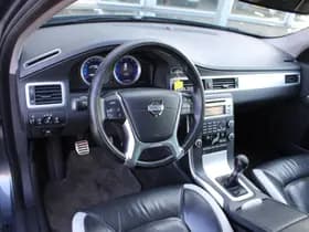 Volvo V70 2.5T Momentum thumbnail 11