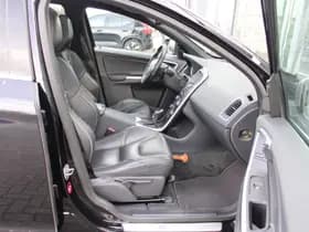 Volvo XC60 T5 FWD Summum thumbnail 40