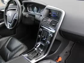 Volvo XC60 T5 FWD Summum thumbnail 44
