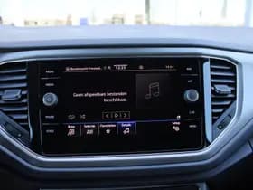 Volkswagen T-Roc 1.5 TSI Automaat Style Business thumbnail 44