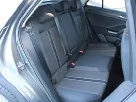 Volkswagen T-Roc 1.5 TSI Automaat Style Business thumbnail 56