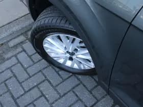 Volkswagen T-Roc 1.5 TSI Automaat Style Business thumbnail 64