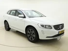 Volvo XC60 D3 150pk Polar+ / Lederen bekleding / Stoelverwarming / Elektr. verstelbare stoel / Trekhaak / All-season banden /