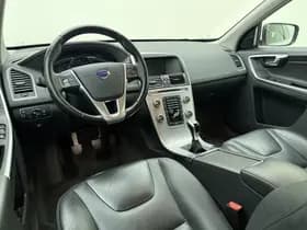 Volvo XC60 D3 150pk Polar+ / Lederen bekleding / Stoelverwarming / Elektr. verstelbare stoel / Trekhaak / All-season banden / thumbnail 14