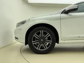 Volvo XC60 D3 150pk Polar+ / Lederen bekleding / Stoelverwarming / Elektr. verstelbare stoel / Trekhaak / All-season banden / thumbnail 33