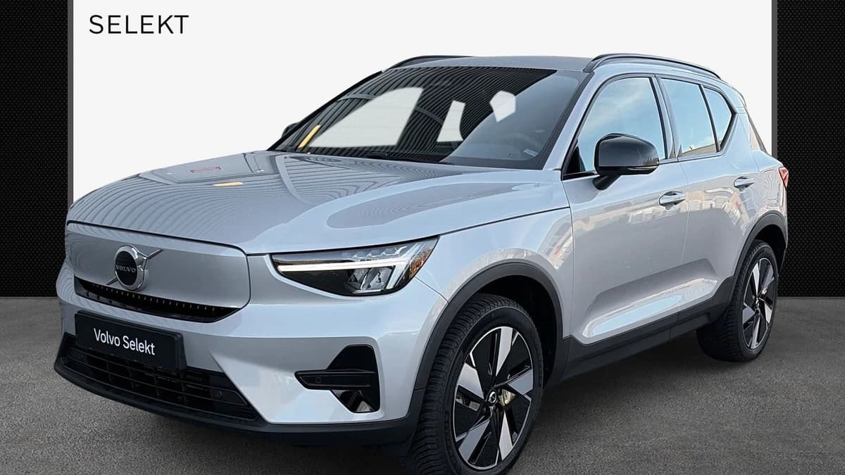 Volvo XC40 Extended Range Plus 82 kWh / Adaptieve cruise control / verwarmbare voorstoelen / Trekhaak / — foto 1