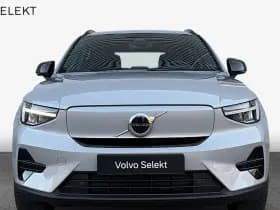 Volvo XC40 Extended Range Plus 82 kWh / Adaptieve cruise control / verwarmbare voorstoelen / Trekhaak / thumbnail 3